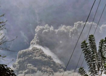 Explosive Eruption Rocks Volcano on Caribbean’s St. Vincent | World News